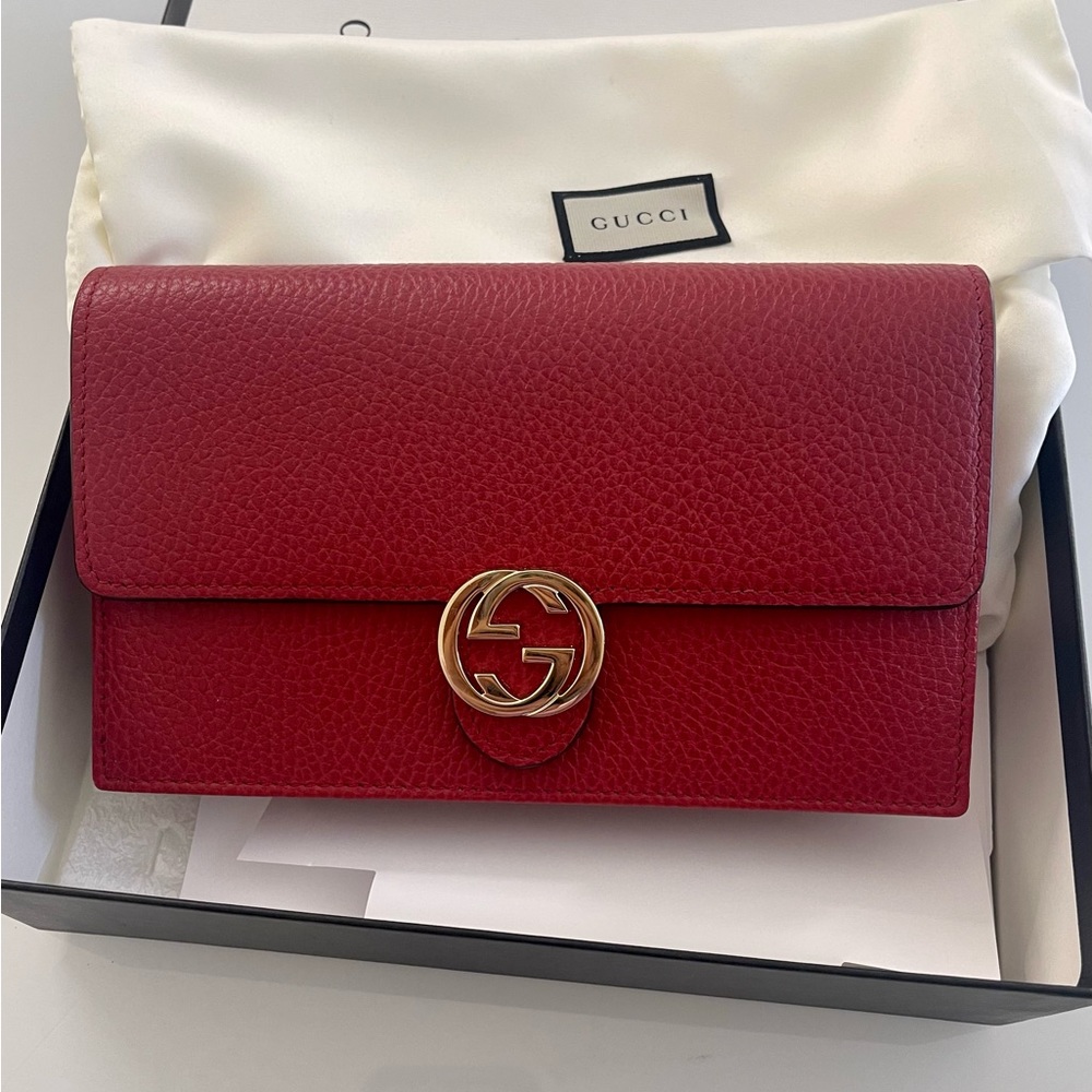 Authentic GUCCI cross body bag